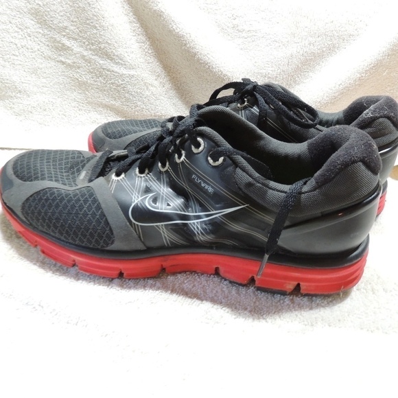 Nike Flywire sz 10.5 main image 5
